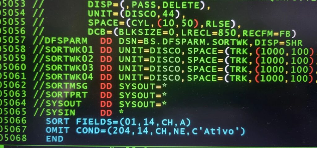 Screen shot de terminal 3270 com trecho de JCL